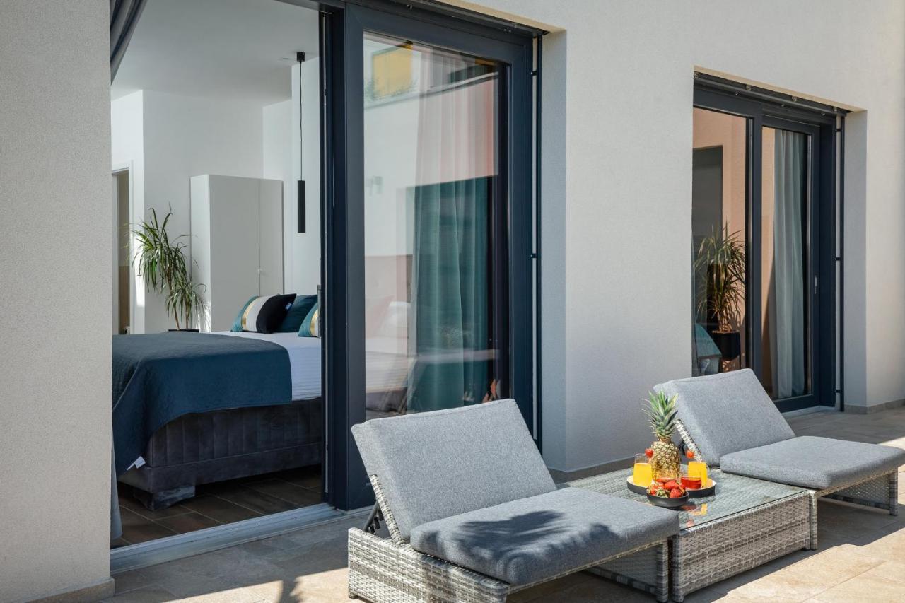 Belvedere Holidays *