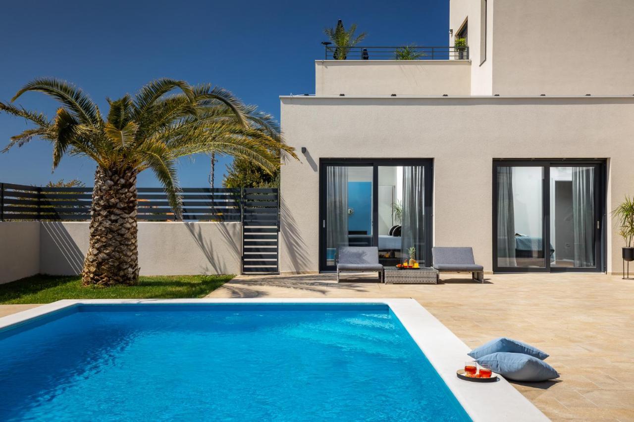 Belvedere Holidays
